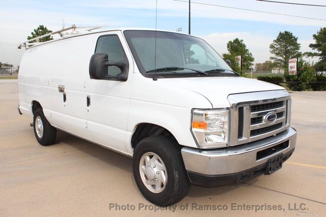 2008 Ford E-250 Base Trim