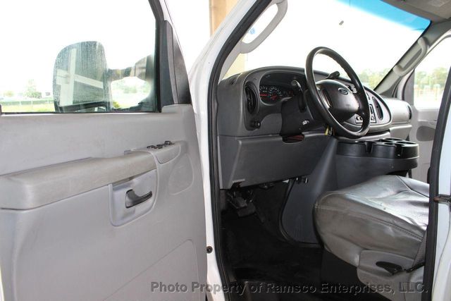 2008 Ford E-250 Base Trim