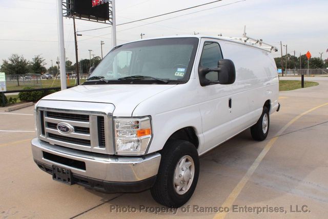 2008 Ford E-250 Base Trim