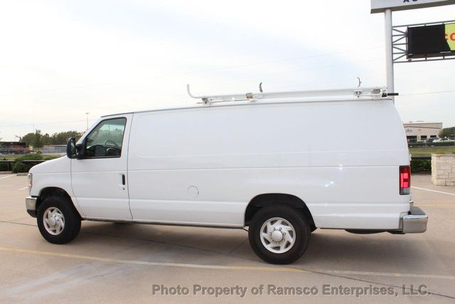 2008 Ford E-250 Base Trim